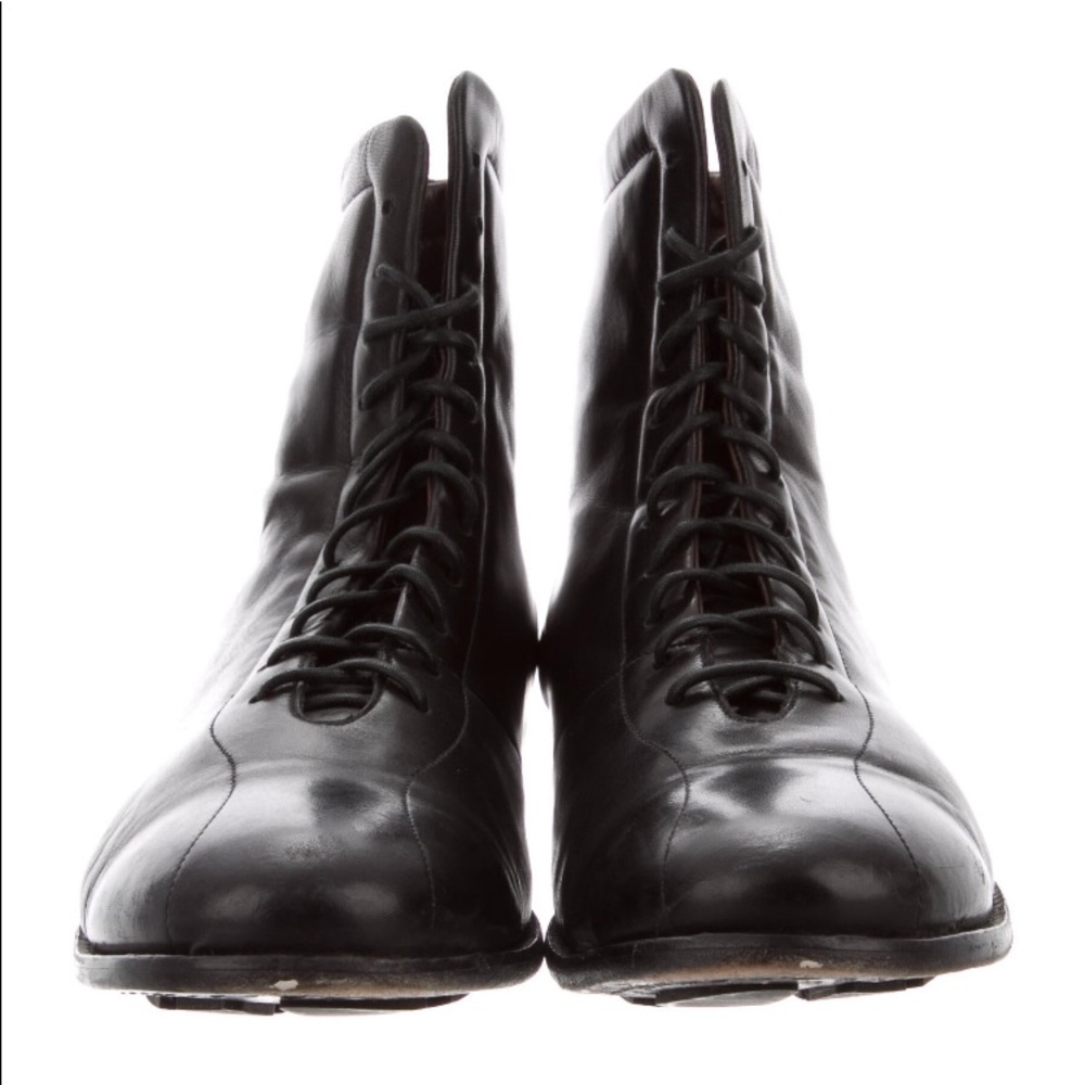 Bruno Magli Mens leather Lace-up boot. - Picture 3 of 7